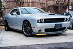 Dodge Challenger R/T Scat Pack Widebody RWD