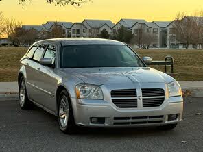 Dodge Magnum R/T RWD