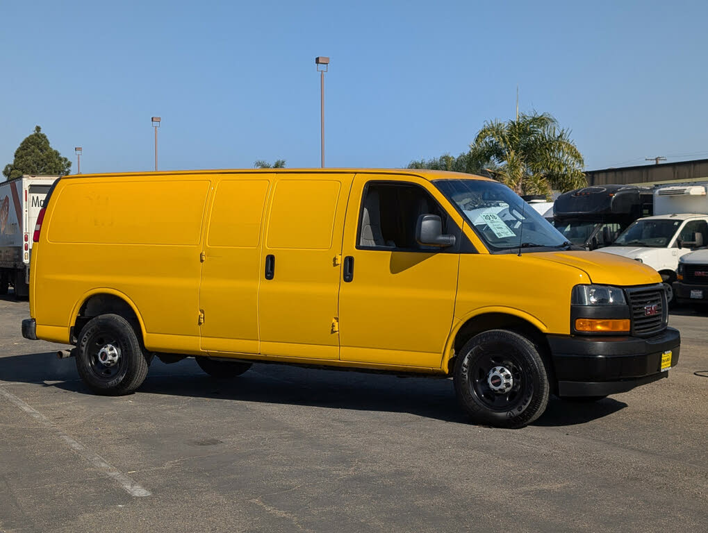 2018 GMC Savana Cargo 2500 Extended RWD