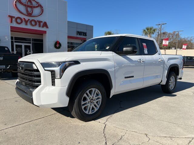 2025 Toyota Tundra SR5 CrewMax Cab RWD