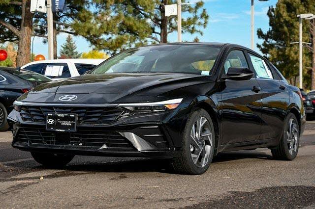 2025 Hyundai Elantra Hybrid Limited FWD