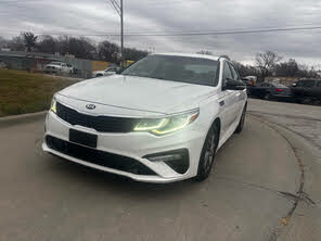 Kia Optima LX FWD