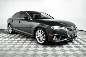 Audi A4 2.0T quattro Premium Plus AWD