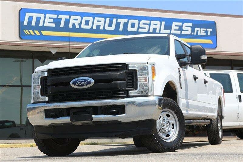 2017 Ford F-250 Super Duty XL Crew Cab 4WD