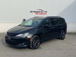 Chrysler Pacifica Launch Edition AWD