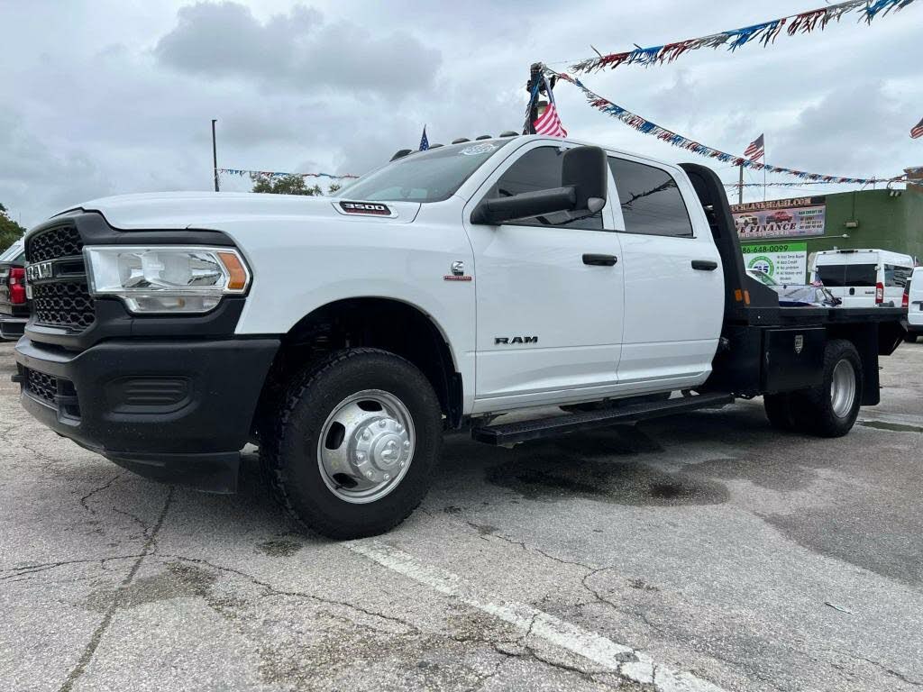 2021 RAM 3500 Chassis Tradesman Crew Cab LB DRW 4WD