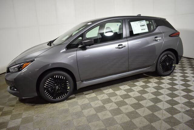 2025 Nissan LEAF SV Plus FWD