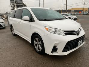 Toyota Sienna LE 8-Passenger FWD