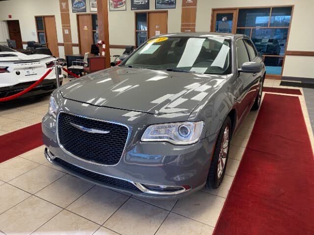 2017 Chrysler 300 Limited AWD