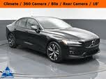 Volvo S60 B5 Plus Dark Theme FWD