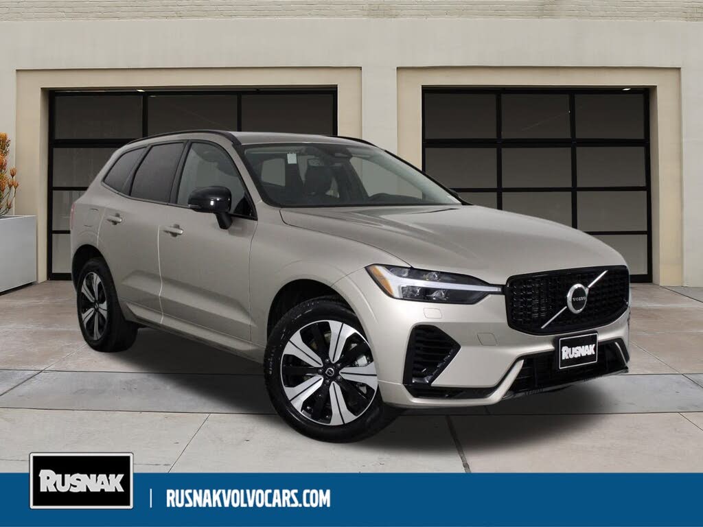 2025 Volvo XC60 Recharge T8 Core Dark Theme eAWD