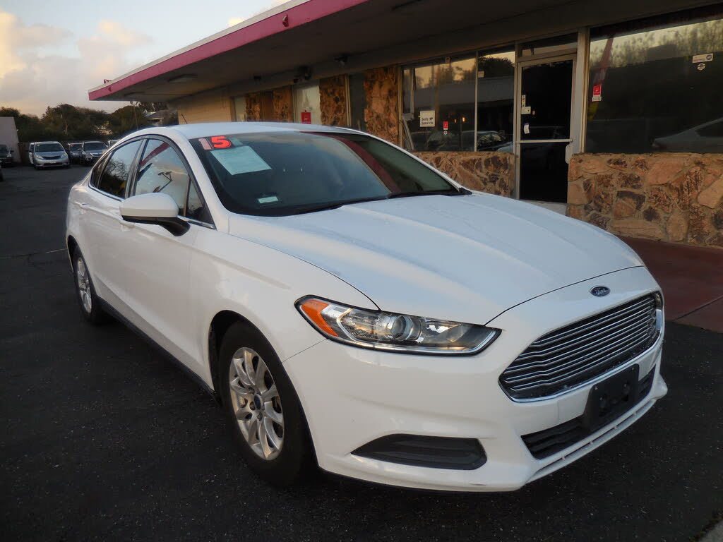 2015 Ford Fusion S