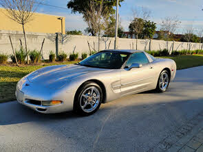 Chevrolet Corvette Coupe RWD