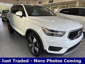 Volvo XC40 T4 Momentum FWD