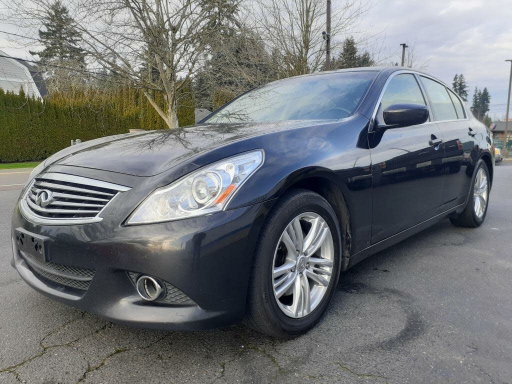 2013 INFINITI G37 Sport Sedan RWD