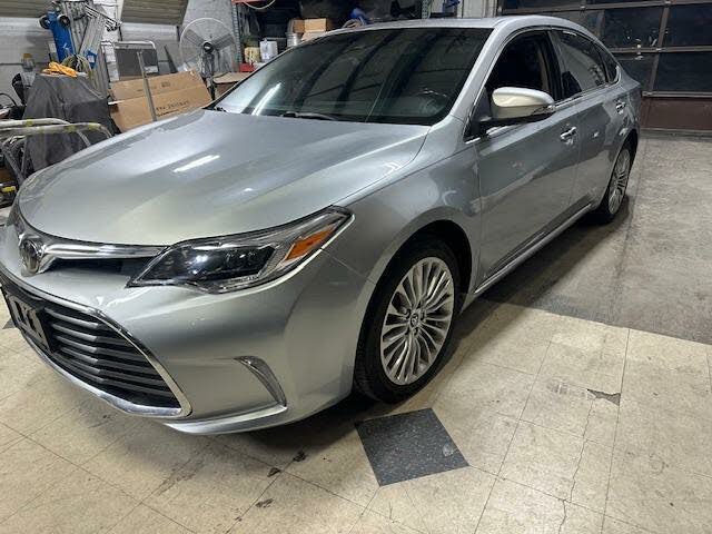 2017 Toyota Avalon XLE