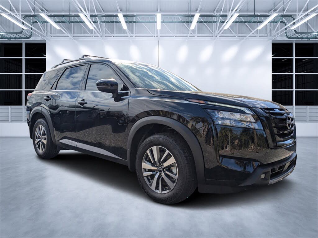 2025 Nissan Pathfinder SL FWD