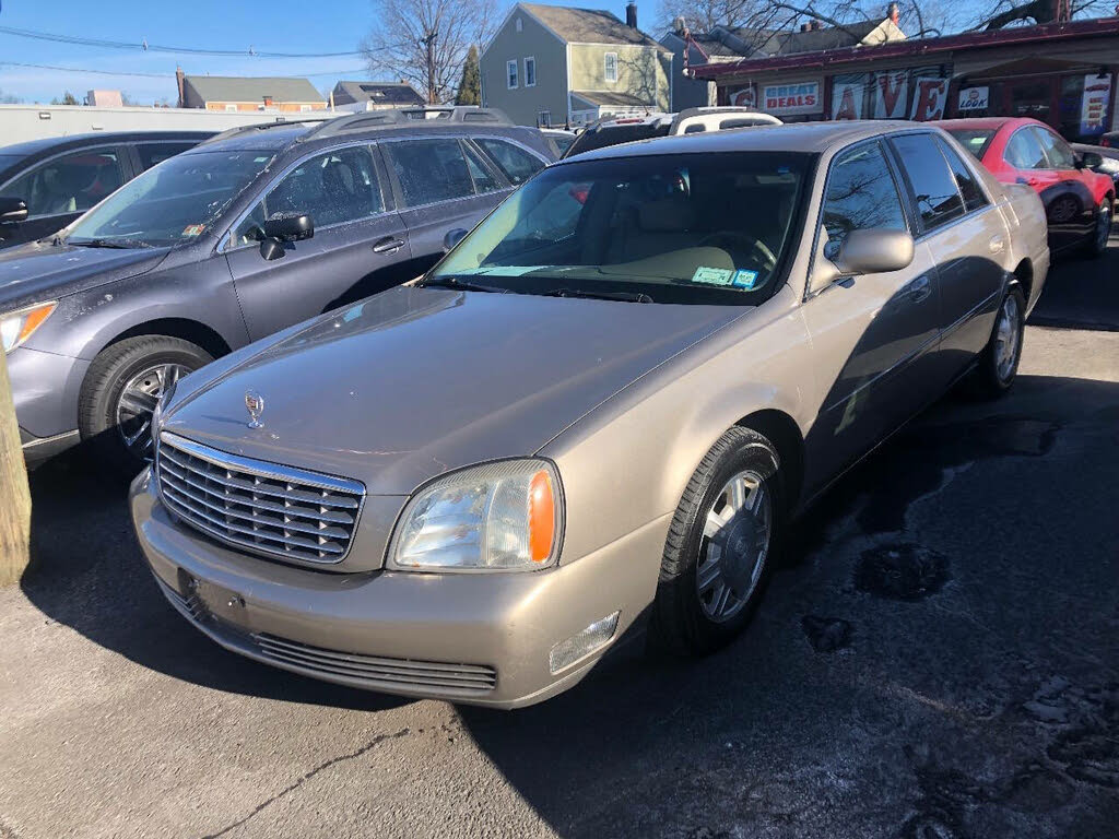 2004 Cadillac DeVille Sedan FWD