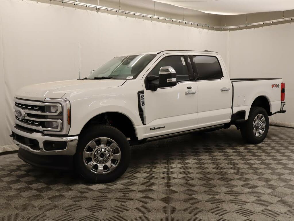 2025 Ford F-250 Super Duty Lariat Crew Cab 4WD