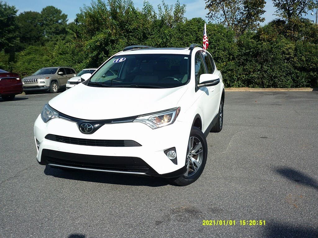 2018 Toyota RAV4 XLE