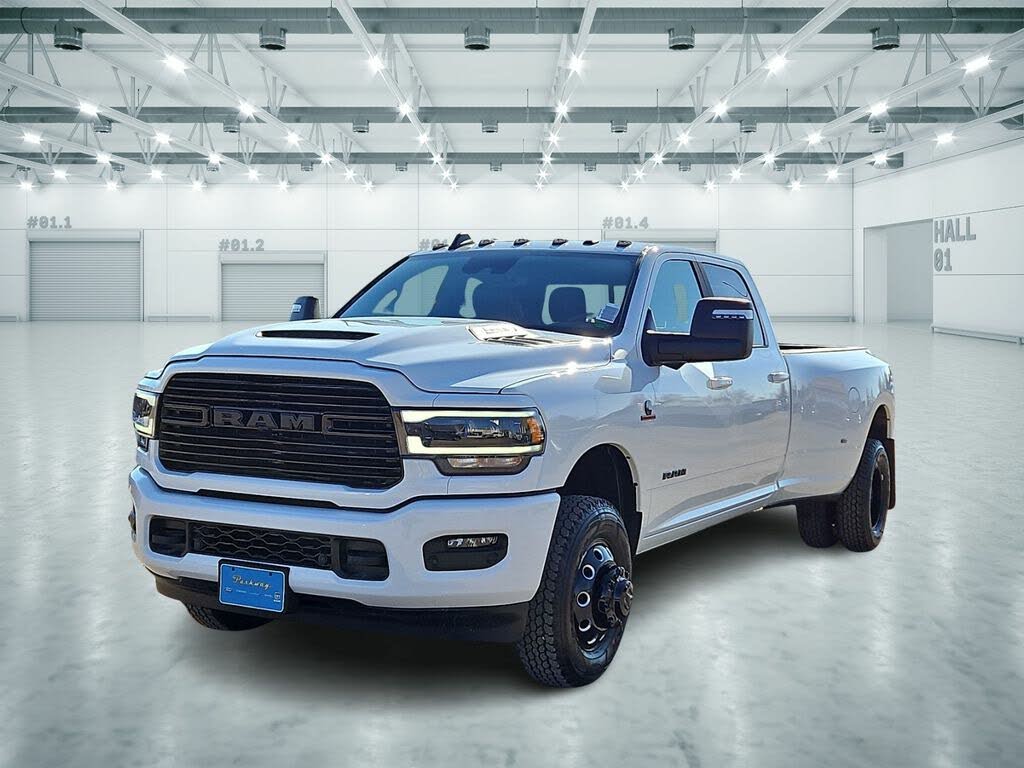 2024 RAM 3500 Laramie Crew Cab LB DRW 4WD