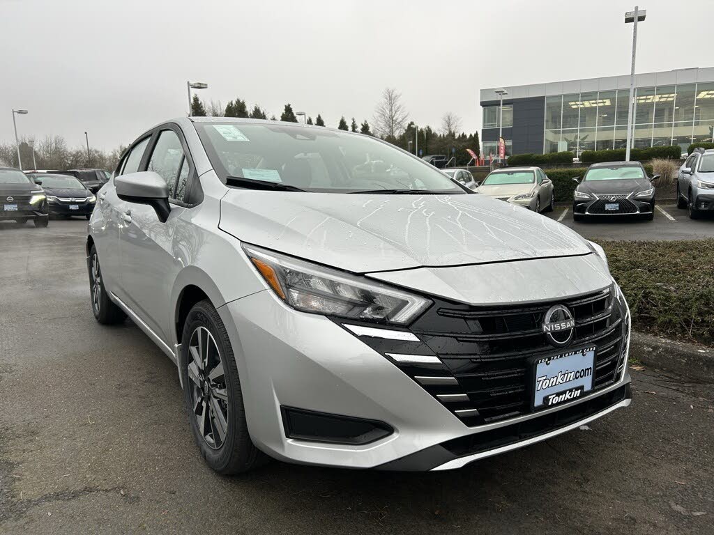 2025 Nissan Versa SV FWD