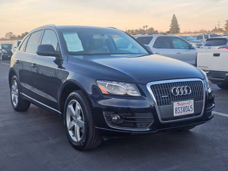 2011 Audi Q5 2.0T quattro Premium Plus
