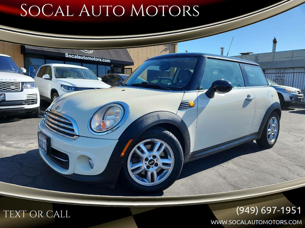 2013 MINI Cooper Hatchback FWD