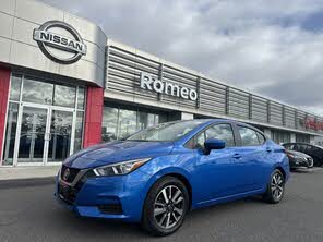 Nissan Versa SV FWD