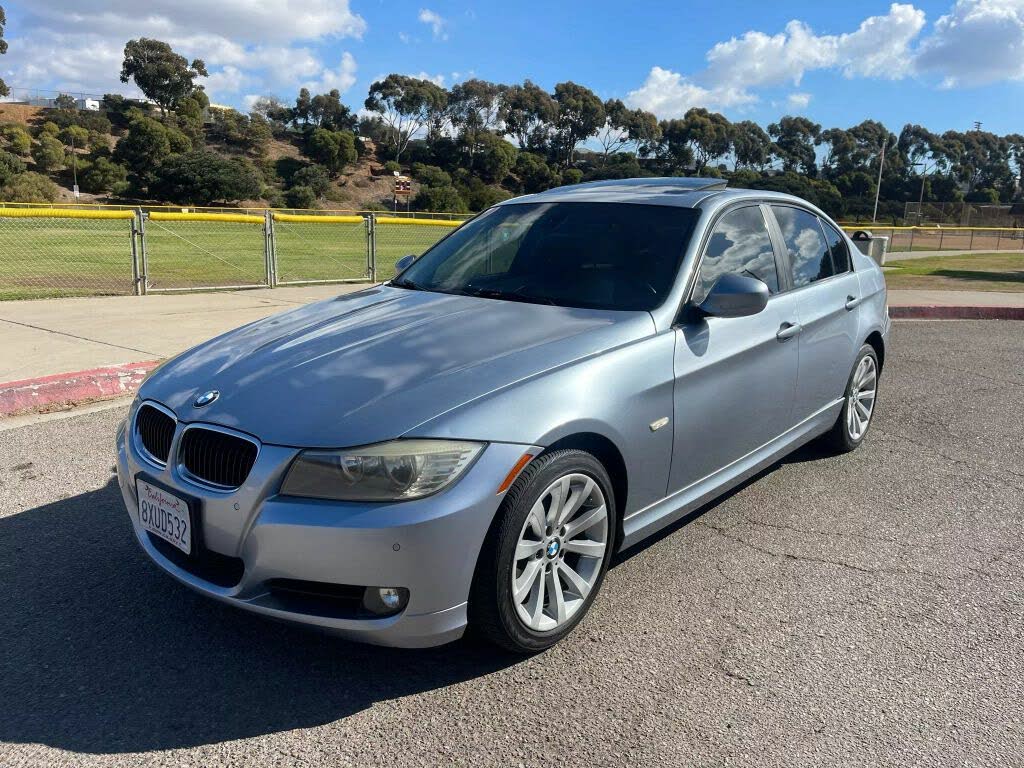 2011 BMW 3 Series 328i Sedan RWD