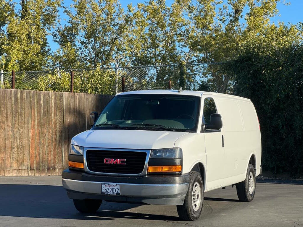 2020 GMC Savana Cargo 2500 RWD