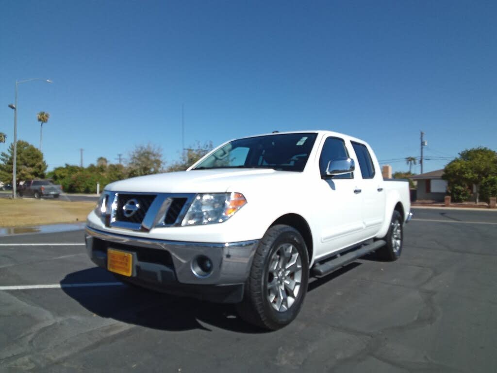 2019 Nissan Frontier SL Crew Cab RWD