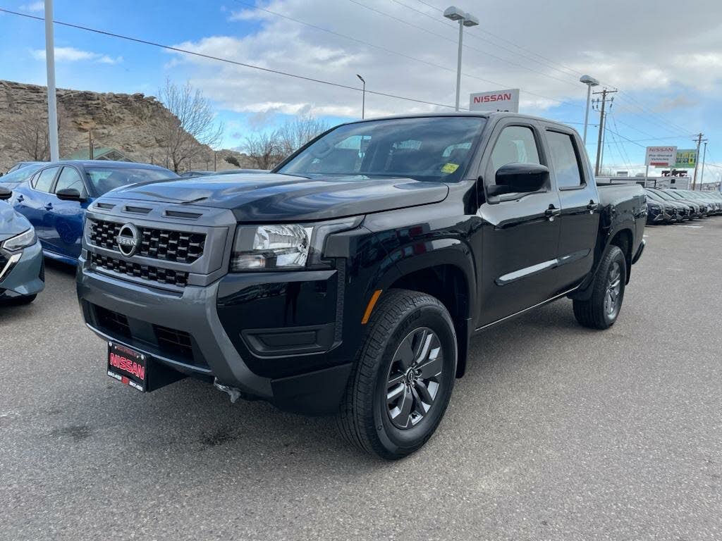 2025 Nissan Frontier SV Crew Cab 4WD