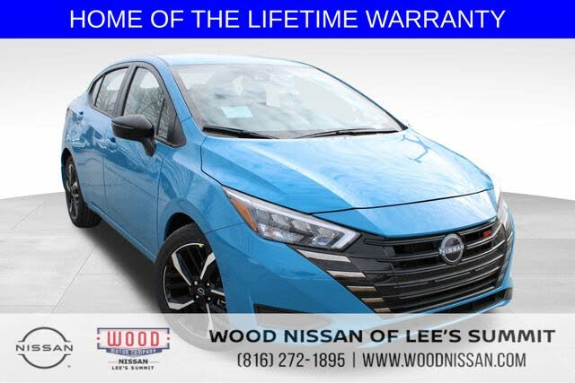 2025 Nissan Versa SR FWD