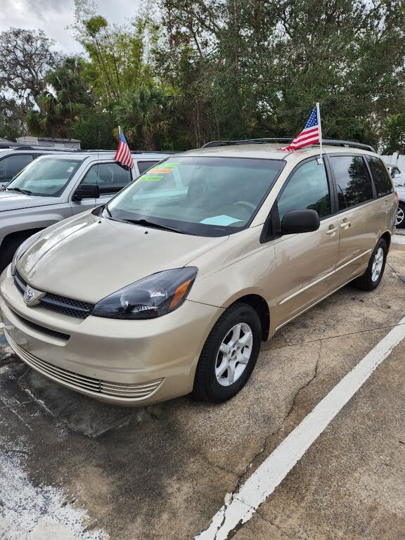 2004 Toyota Sienna 4 Dr LE Passenger Van