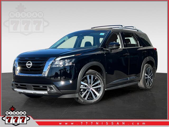 2025 Nissan Pathfinder Platinum 4WD