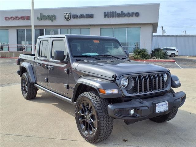 2025 Jeep Gladiator NightHawk Crew Cab 4WD