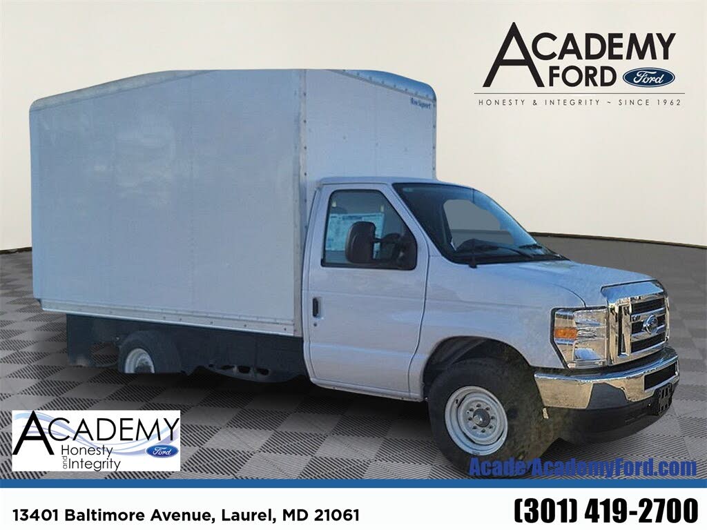 2024 Ford E-Series Chassis E-350 SD Cutaway SB RWD