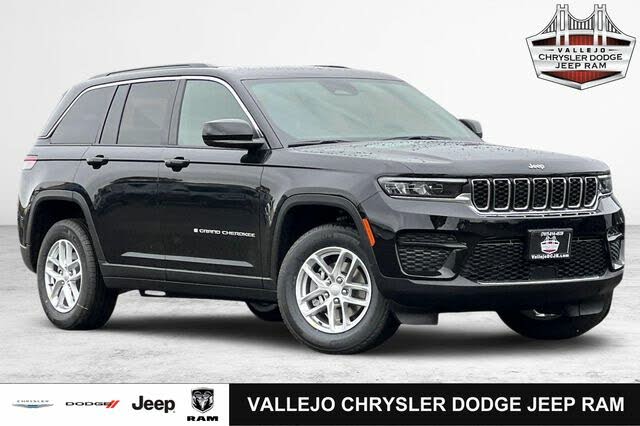 2025 Jeep Grand Cherokee Laredo RWD