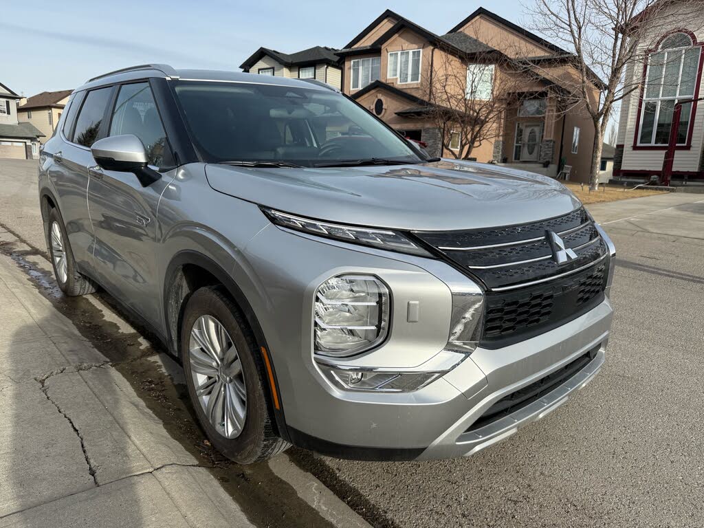 Mitsubishi Outlander Hybrid Plug-in LE S-AWC 2024