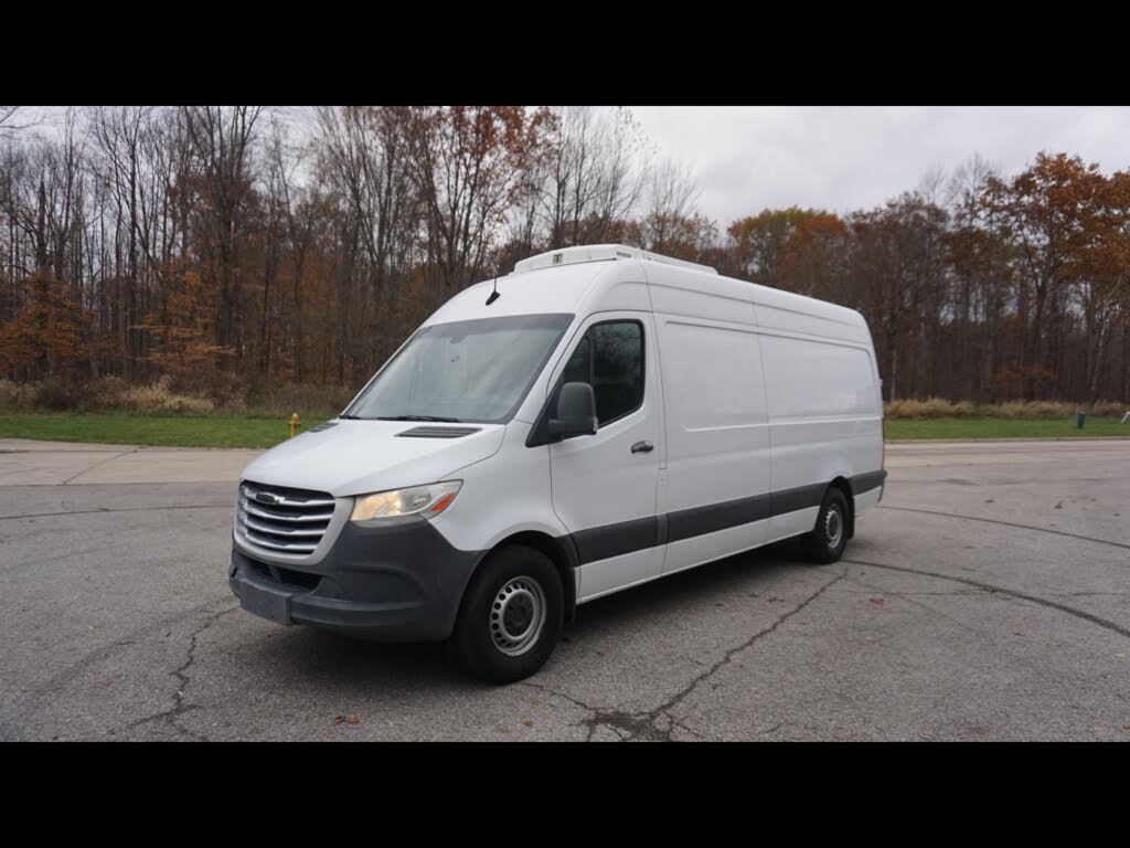 2019 Freightliner Sprinter Cargo 2500 High Roof 170 RWD