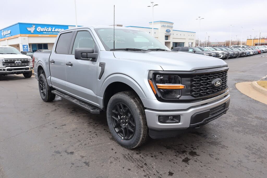 2025 Ford F-150 STX 4dr SuperCrew 4WD