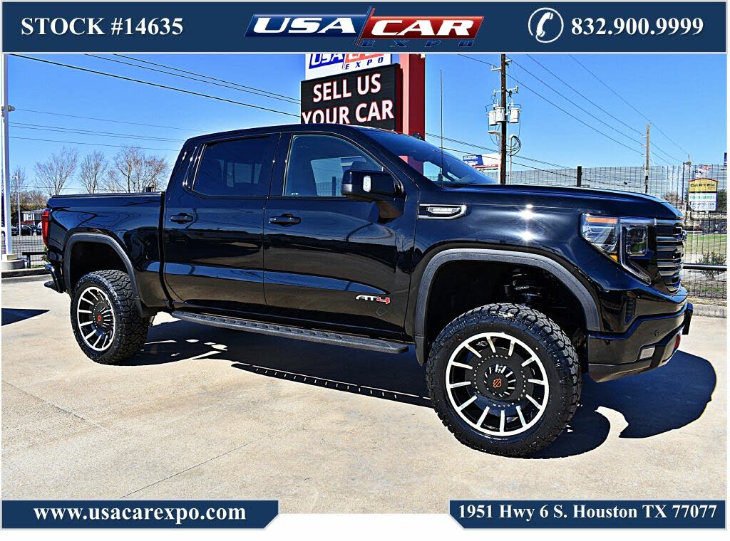 2025 GMC Sierra 1500 AT4 Crew Cab 4WD