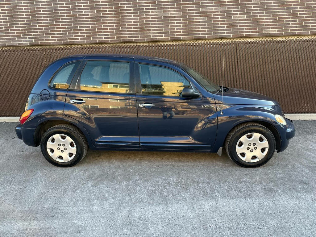 2005 Chrysler PT Cruiser Touring Wagon FWD