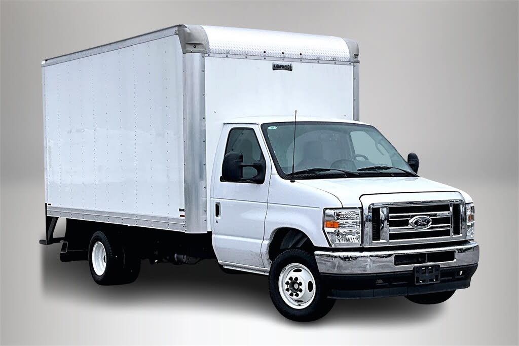 2024 Ford E-Series Chassis E-450 SD Cutaway 158 DRW RWD