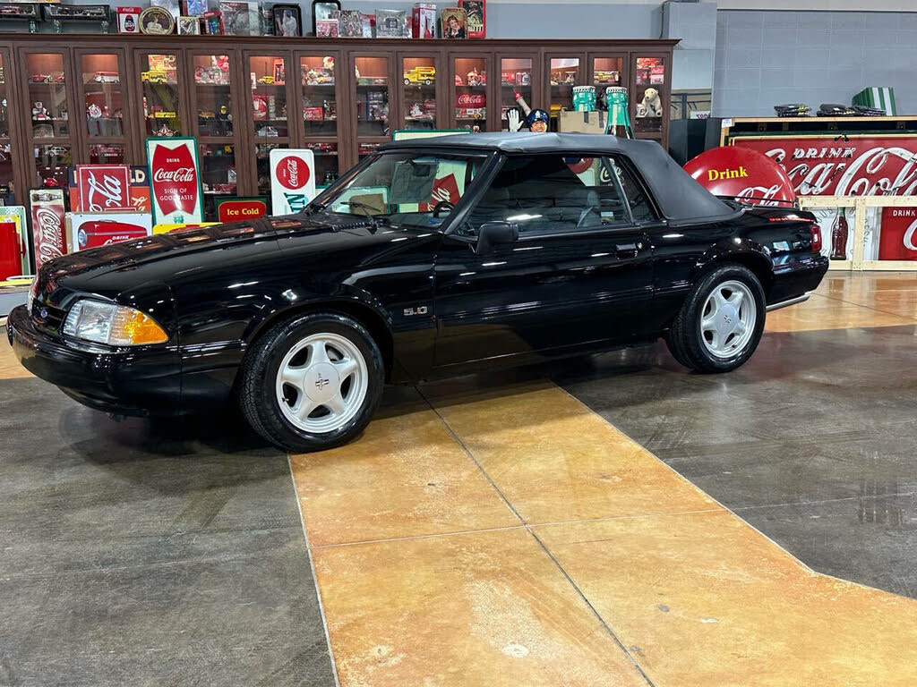 1993 Ford Mustang LX 5.0 Convertible RWD
