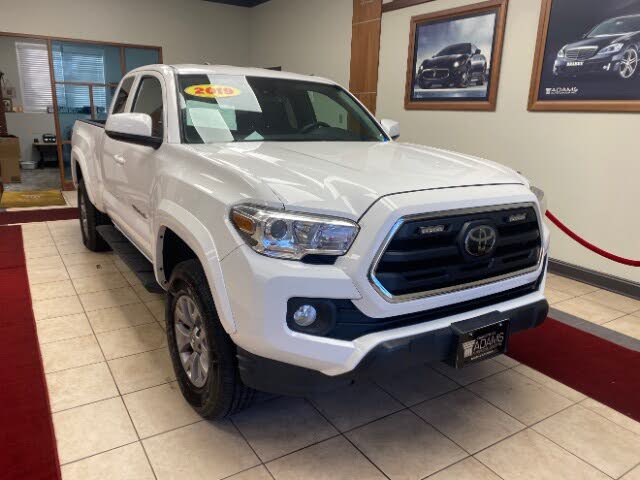 2019 Toyota Tacoma SR5 V6 Access Cab 4WD