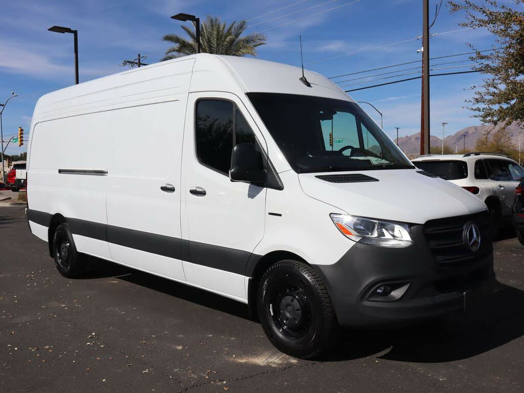 2024 Mercedes-Benz eSprinter 2500 170 High Roof Cargo HO RWD