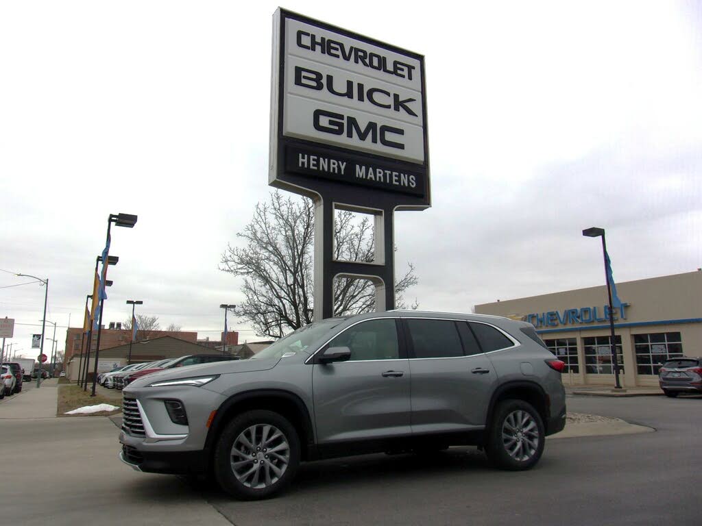 2025 Buick Enclave Preferred FWD