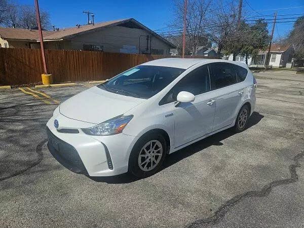 2017 Toyota Prius v Two FWD